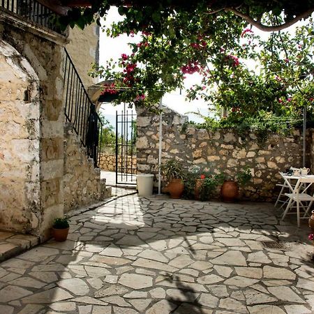 Nostos Residence - Apartment Terra Tselendata Luaran gambar